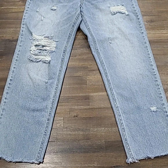 BDG Button Fly Slim Straight Classic Distressed Jeans - Picture 13 of 16